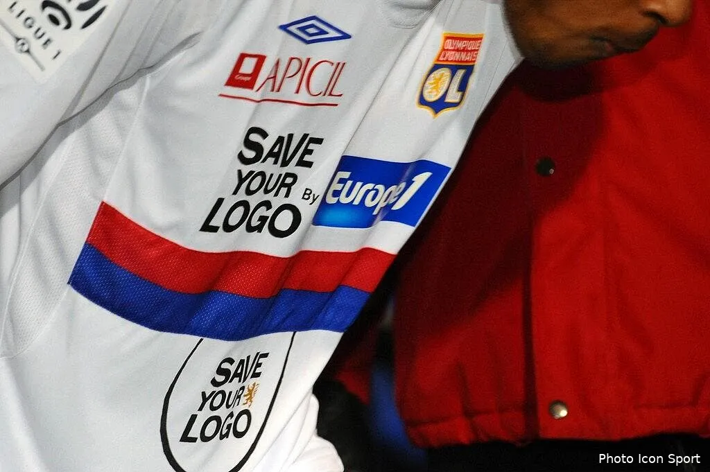 dugarry le maillot de l ol une institution 52822 8160