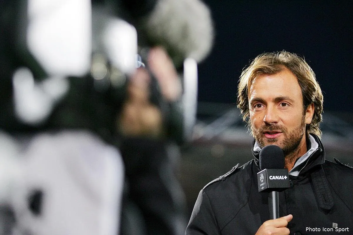 dugarry ne se prive pas d un gros tacle sur valbuena iconsport win 191008 10 1430718