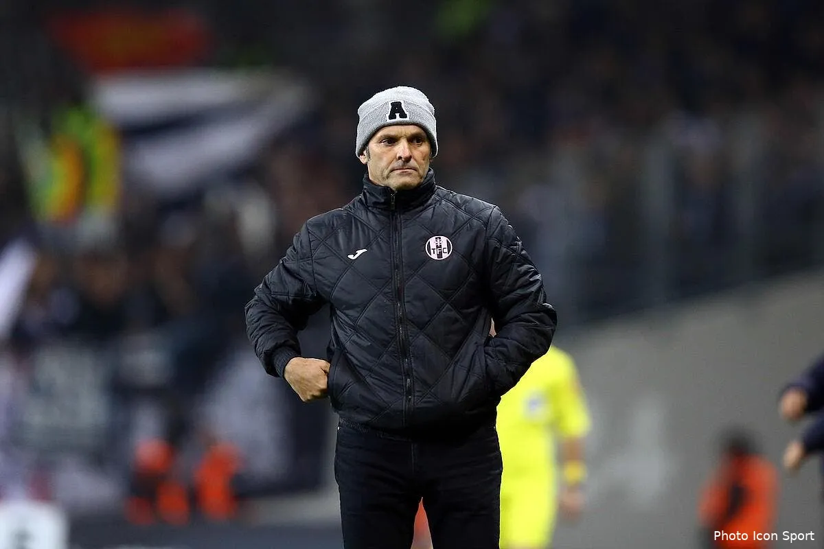 dupraz virerait benzema et s en prend a laurent blanc iconsport blo 120316 57 22136850