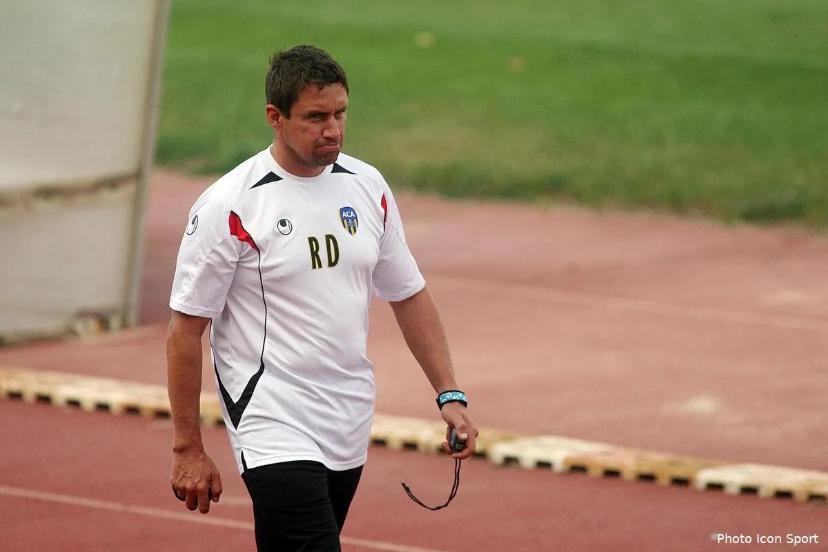 duverne a un jet de chronometre de l ol iconsport guy 230810 101 4620967