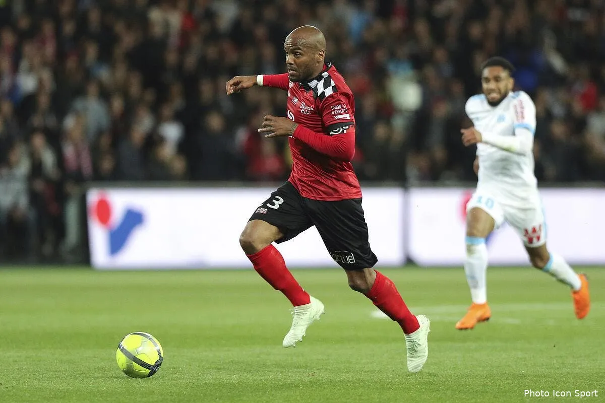 eag depart surprise a guingamp briand claque la porte iconsport icon lem 110518 05 24225215