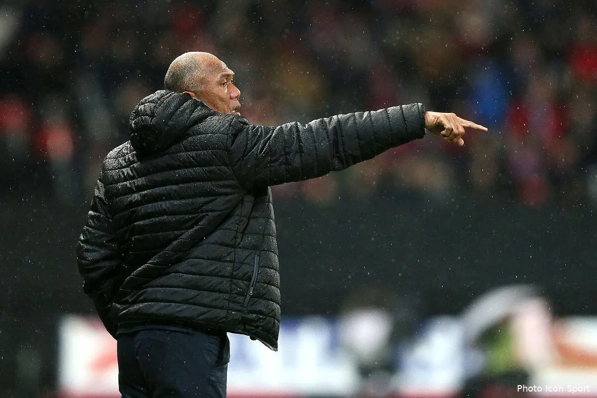 eag guingamp repart de caen en serrant son point iconsport icon vmi 091217 04 01203599