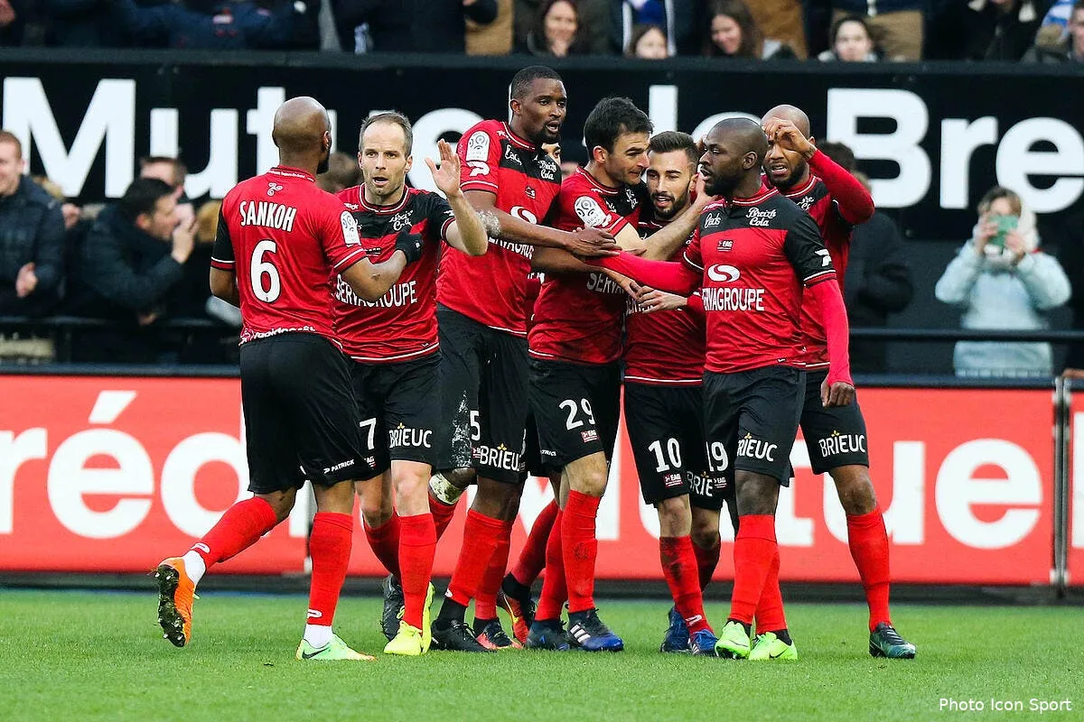 eag kombouare a assomme une tres belle equipe de l ol iconsport lem 110217 01 06170488