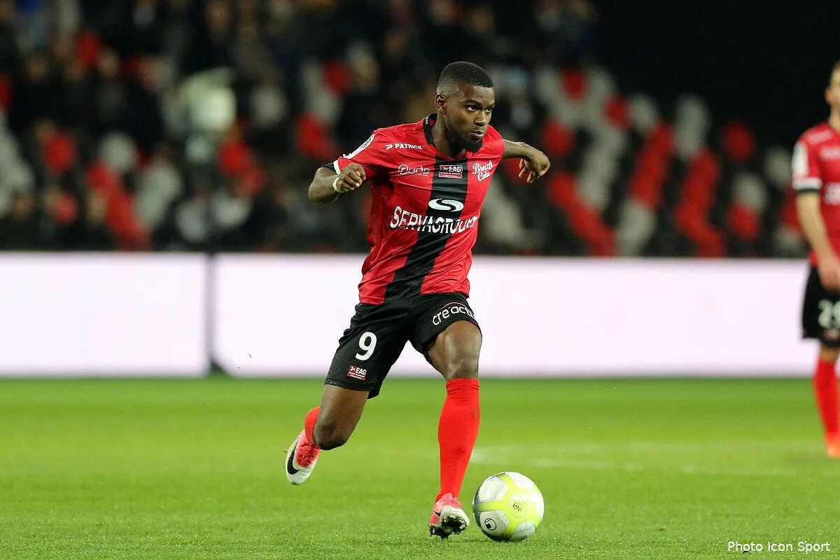 eag razza camara contraint d arreter le foot pour une raison de sante iconsport icon lem 281017 90 57228669