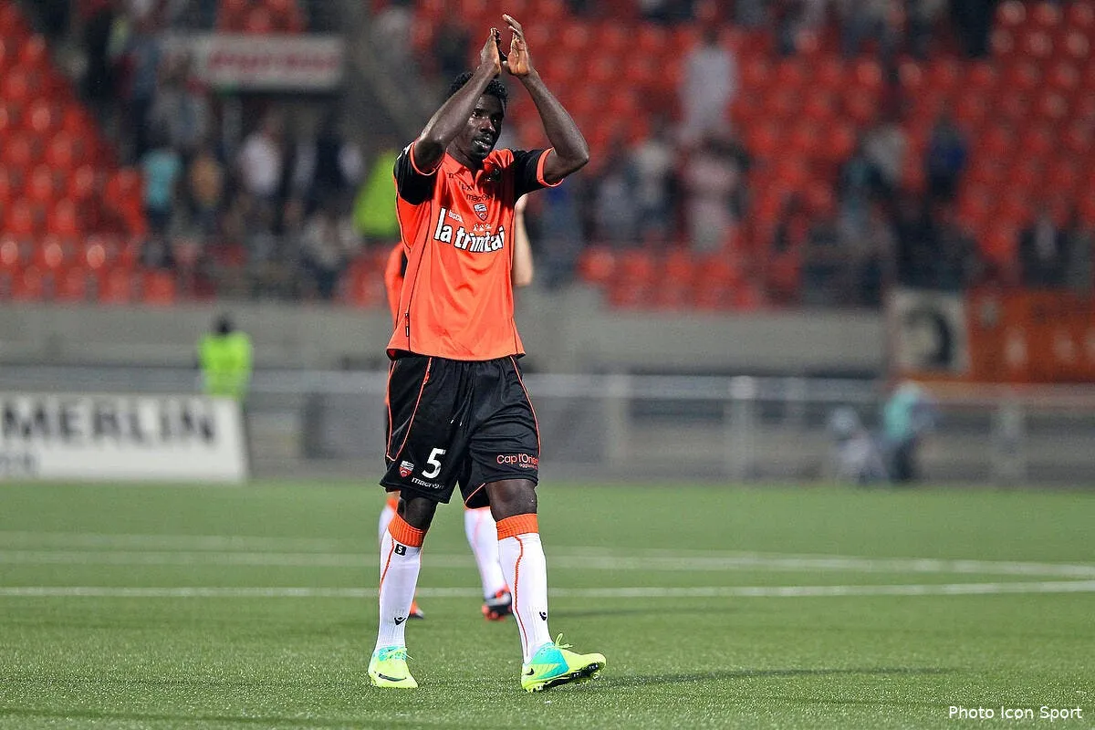 ecuele manga a lorient jusqu en 2015 iconsport tra 011011 05 5627637
