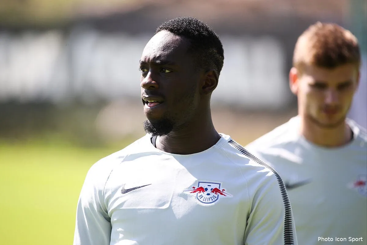 edf augustin a quitte le psg pour atteindre les bleus augustin 4189081