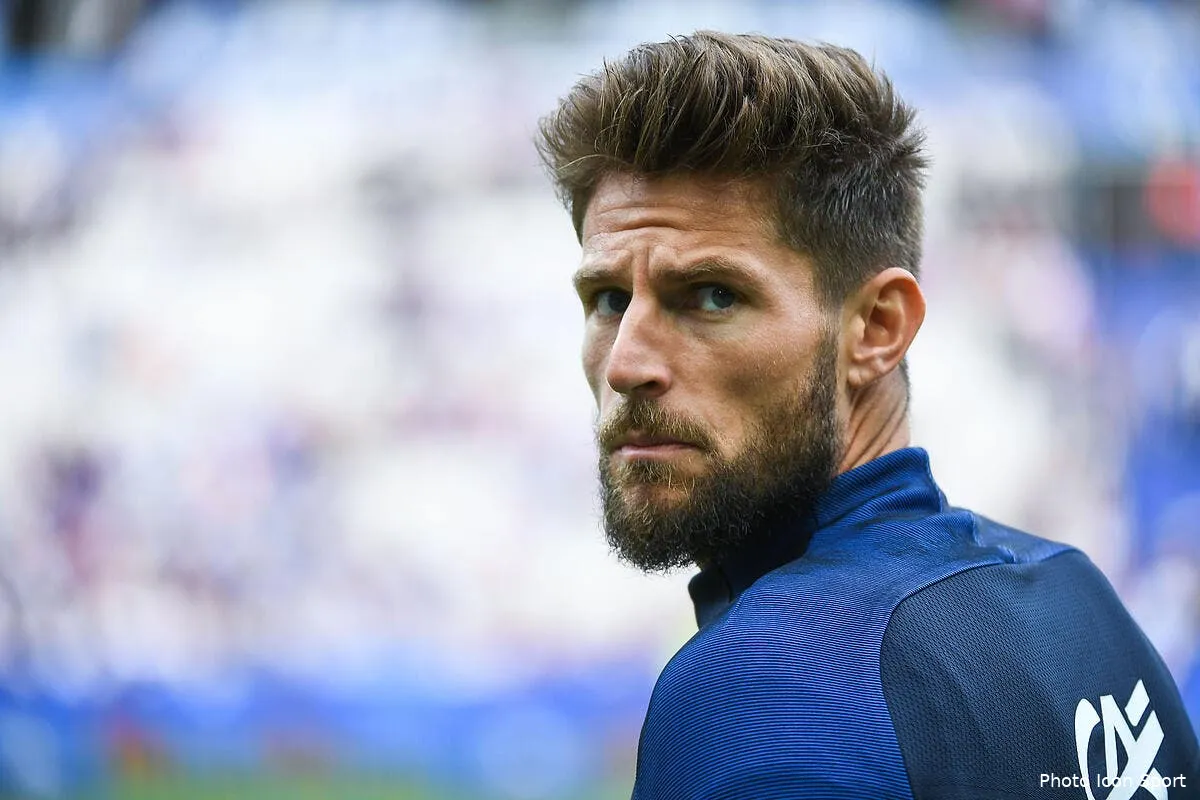 edf deschamps prefere areola costil applaudit le selectionneur costil 8209559