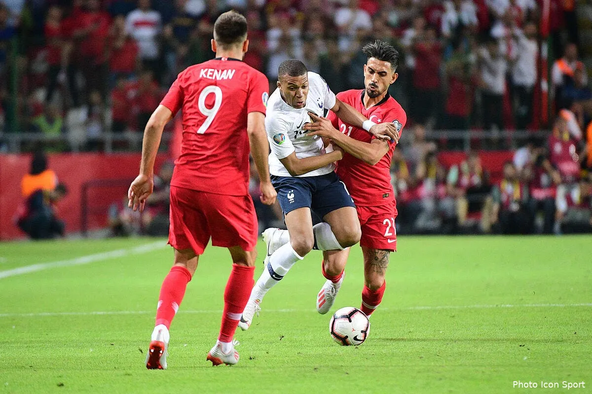 edf deschamps refuse de tirer sur l ambulance francaise icon win 080619 01 93216255513