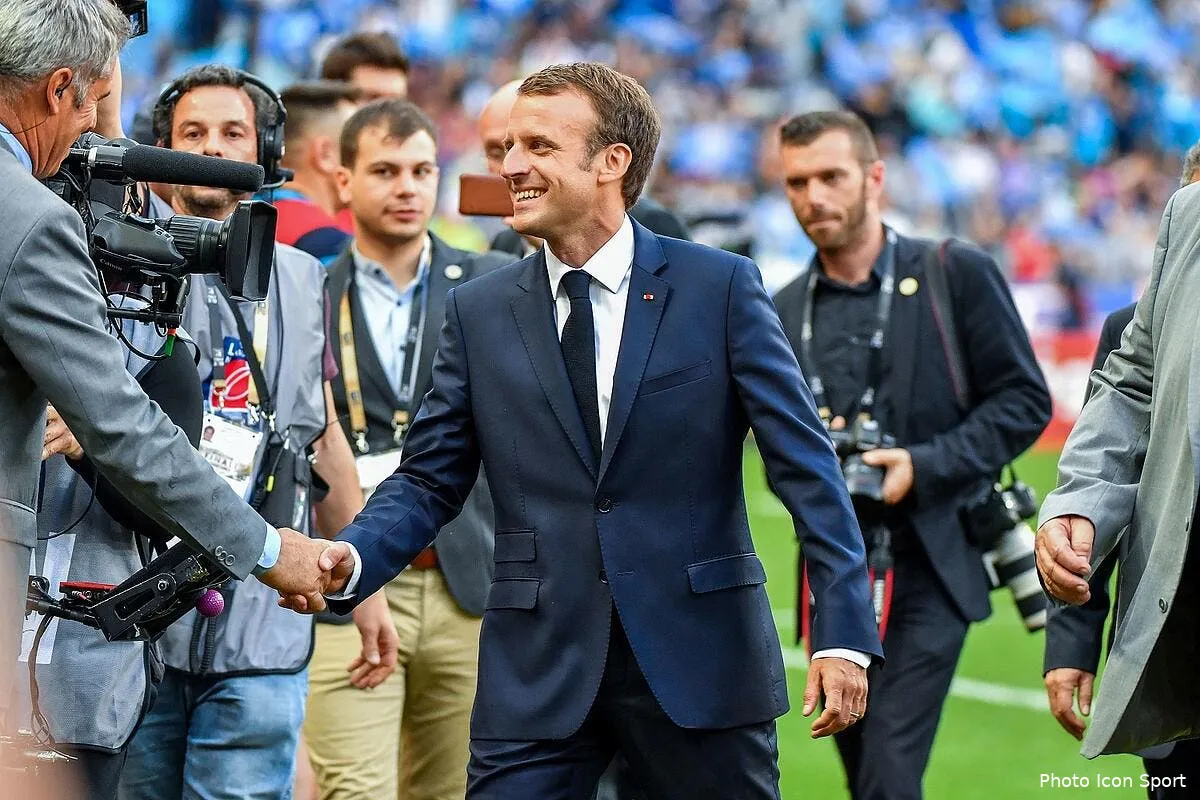 edf faites nous rever le message de macron aux bleus icon alc 020618 45 178220999