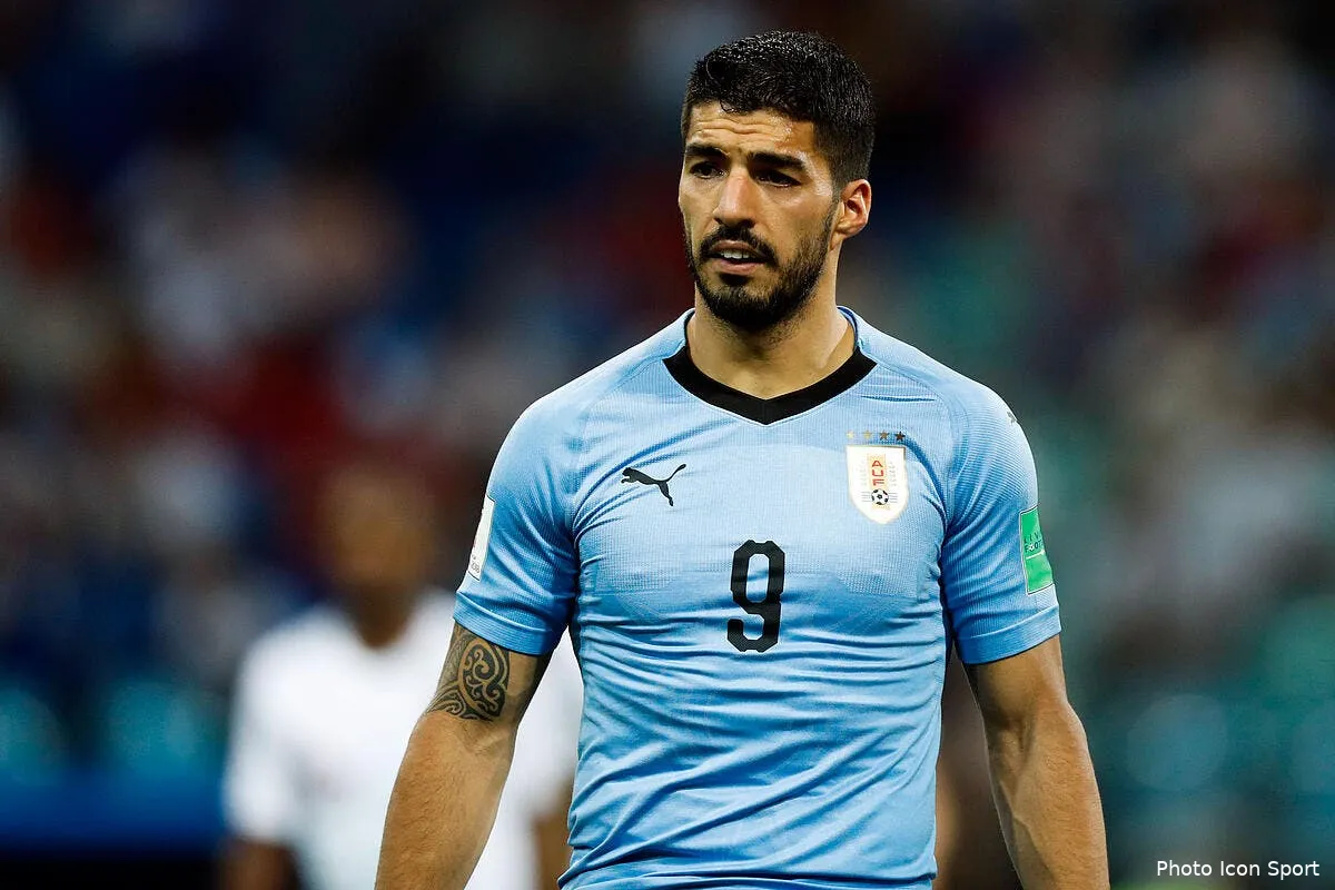 edf griezmann se fait remettre en place par suarez iconsport icon vmi 300618 37 05223733