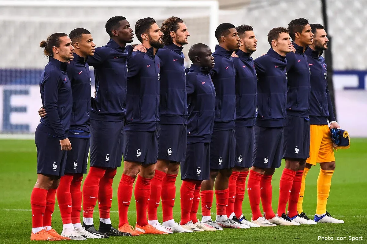 edf hommage lundi a samuel paty les bleus s adressent aux eleves icon bap 111020 93 151298173