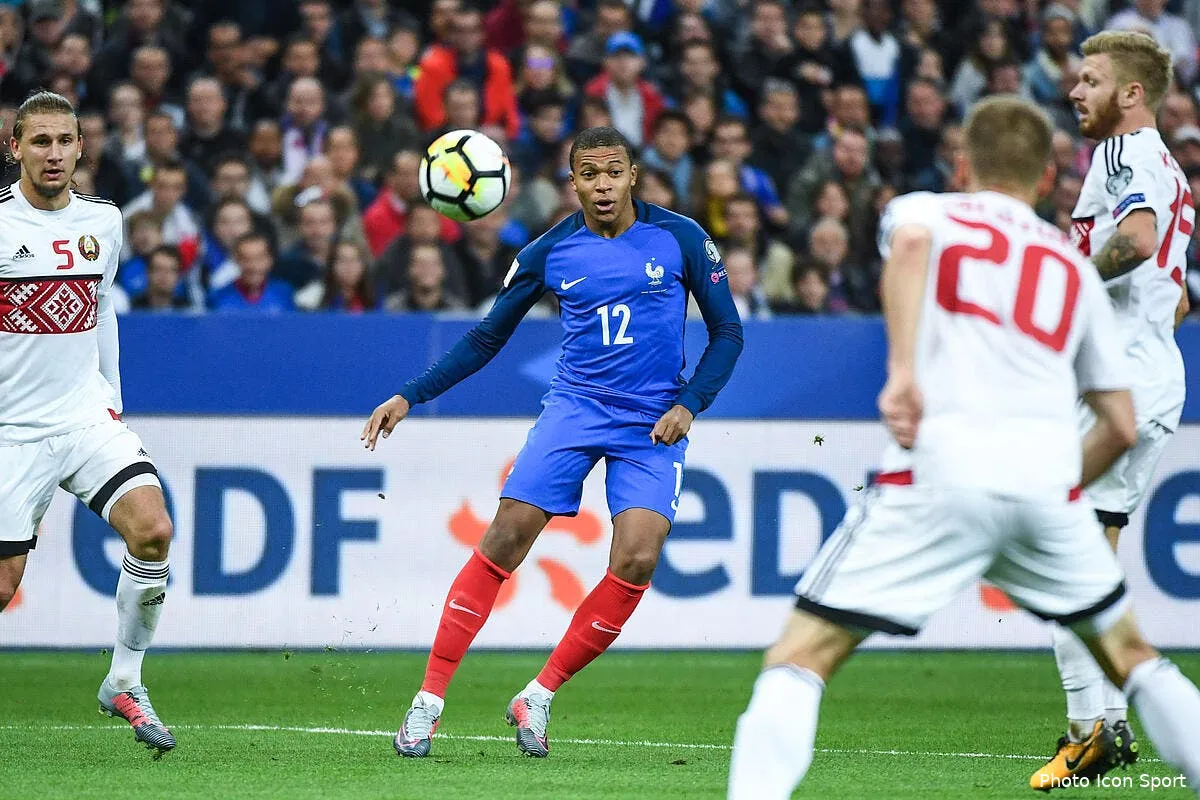 edf il n y a qu un joueur qui peut faire oublier benzema en bleus iconsport icon dib 101017 10 33196069