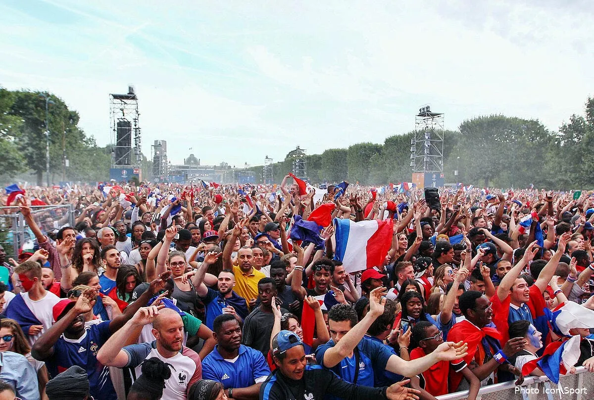 edf la fan zone de paris archi comble et deja fermee iconsport bpi 100716 10 10224813