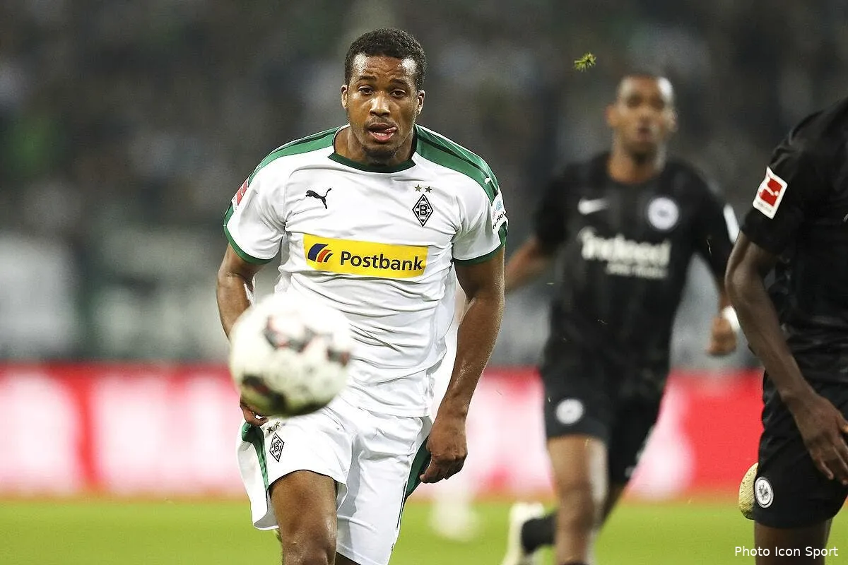 edf lacazette finalement forfait deschamps convoque plea icon fir 061018 82 27236063