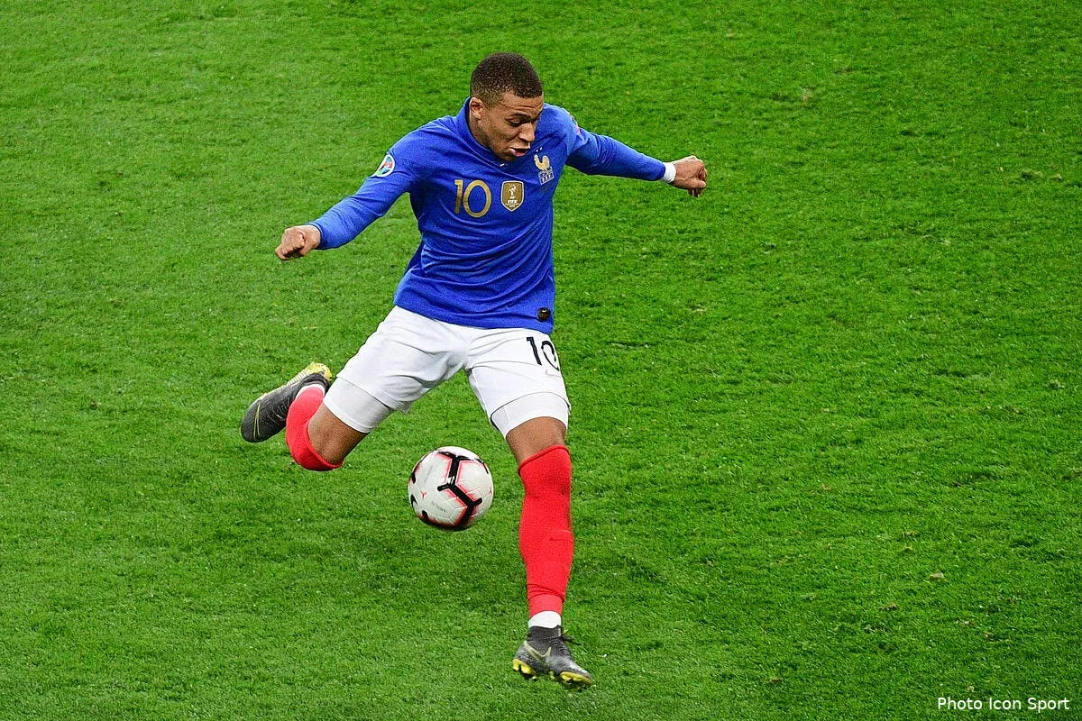 edf pierre menes lance un defi xxl a deschamps avec mbappe icon win 250319 01 84906248755
