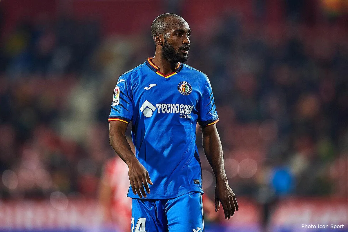 edf un defenseur de liga se dit proche des bleus icon sipausa 25103335246671