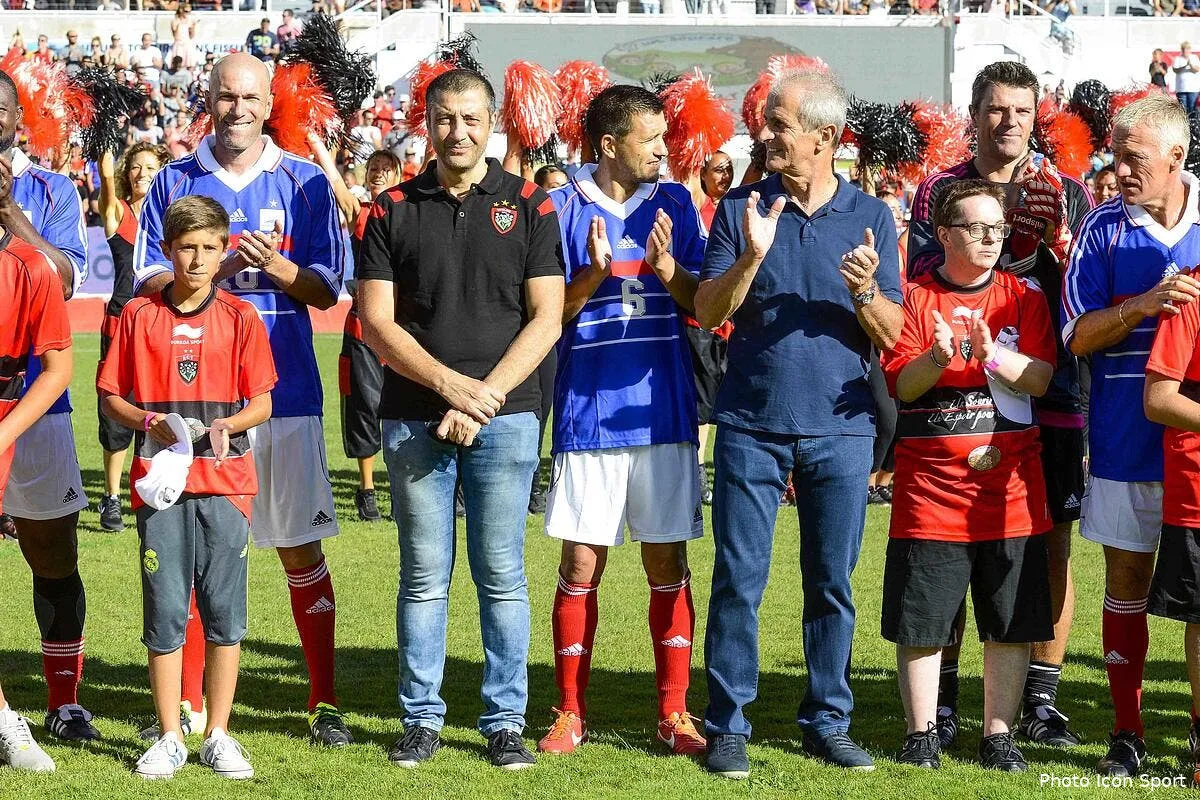 edf zidane futur selectionneur deschamps le fait poireauter icon dag 280715 09 22273231