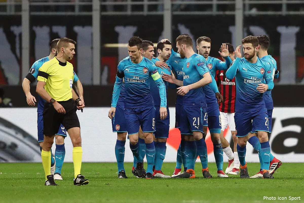 el arsenal fait chuter l ac milan iconsport icon pa 35425616212257