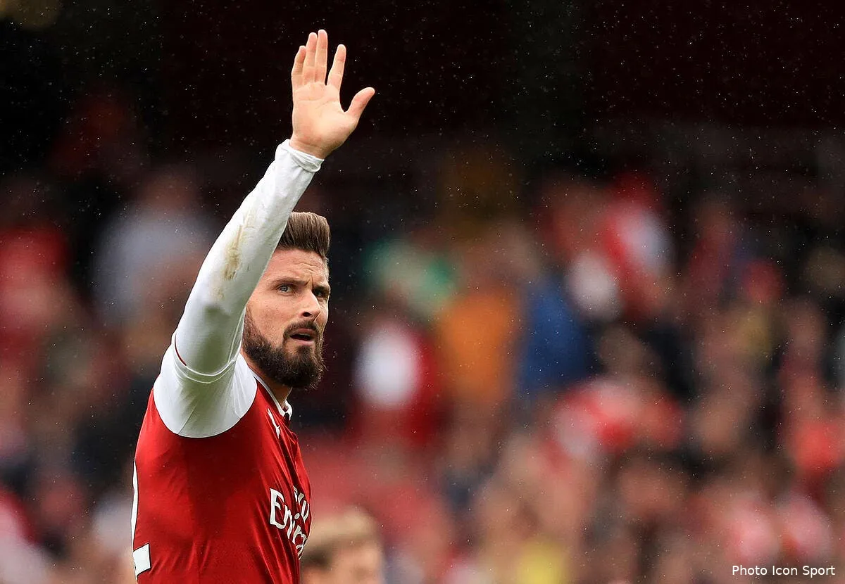 el arsenal remercie giroud a belgrade iconsport icon 33215966197001