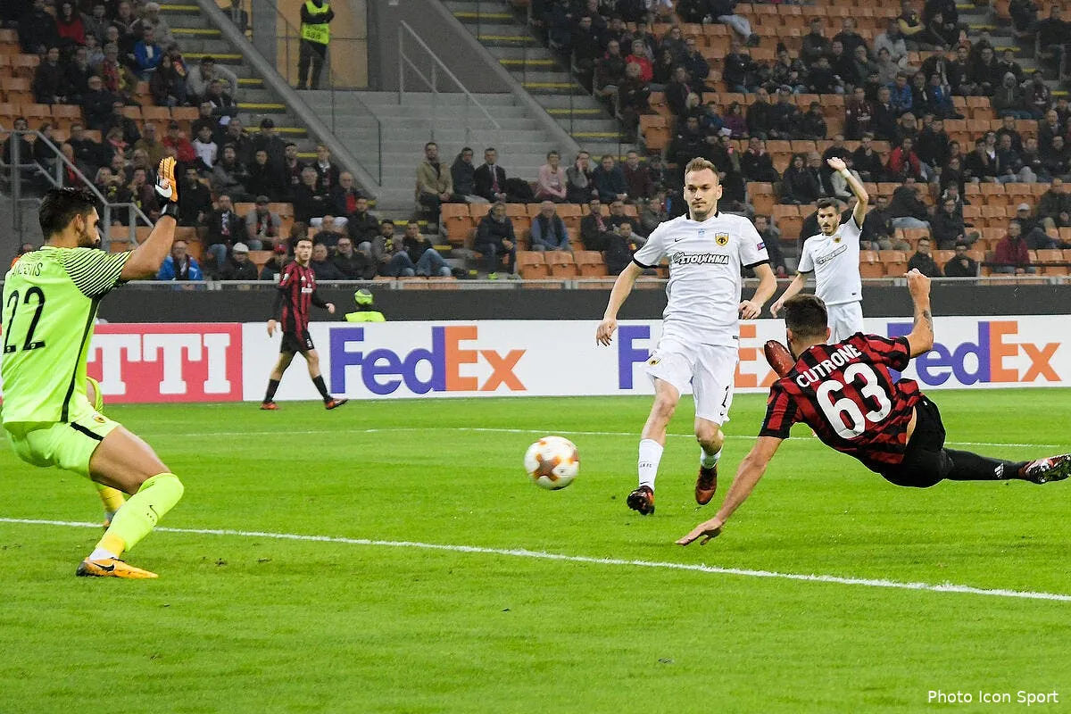 el l ac milan cale contre l aek iconsport icon liv 191017 01 03197025