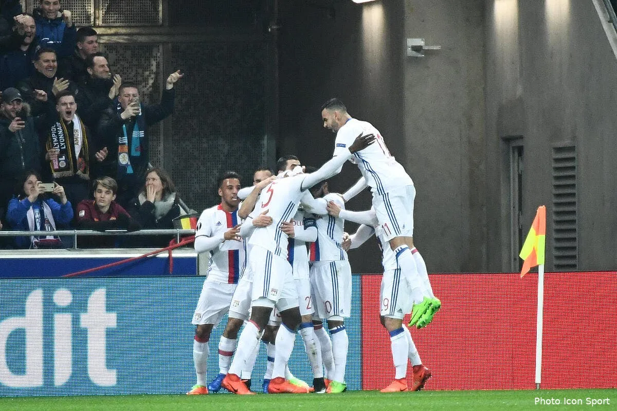 el l ol tape tres fort sur l as roma iconsport dib 090317 10 14173248