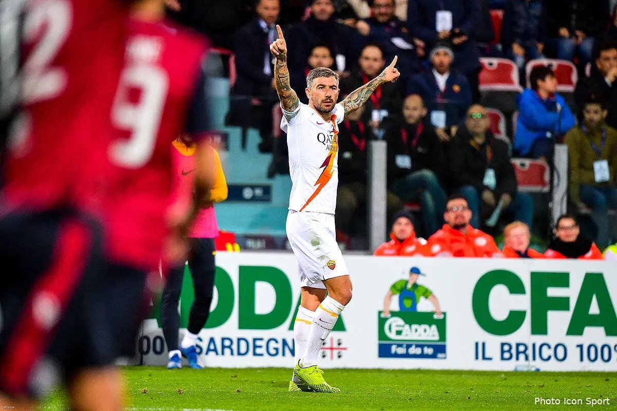 el la roma n est pas autorisee a jouer a seville icon lp 11142876280565