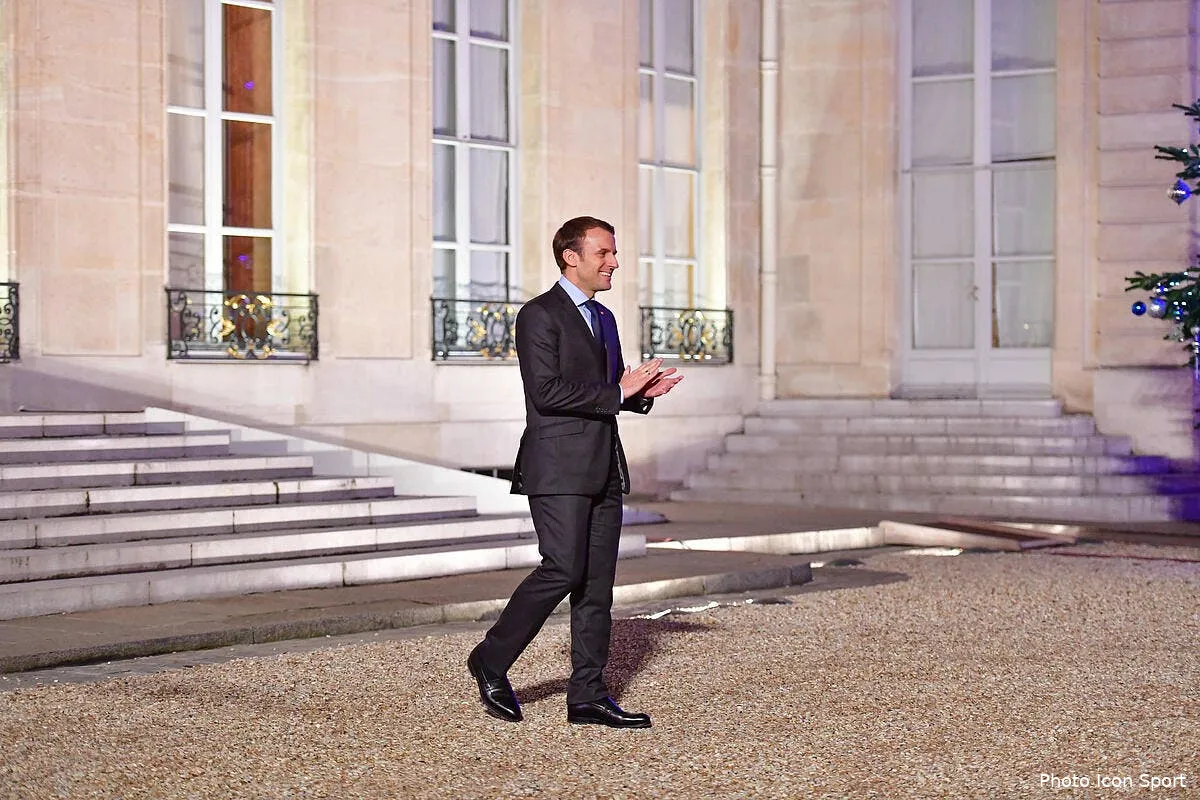 emmanuel macron felicite le psg et n oublie pas l om icon win 181217 01 33243215959