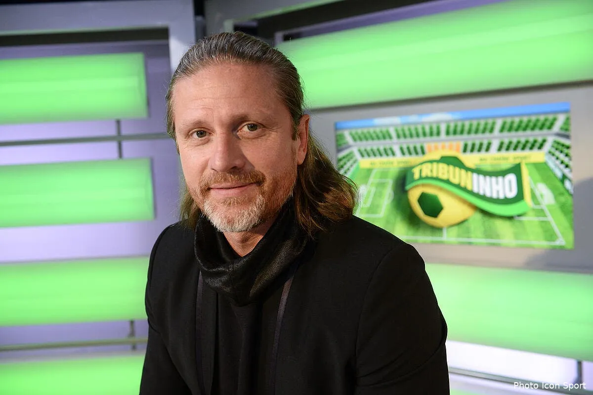emmanuel petit s excuse aupres du peuple juif iconsport por 140514 01 0398383