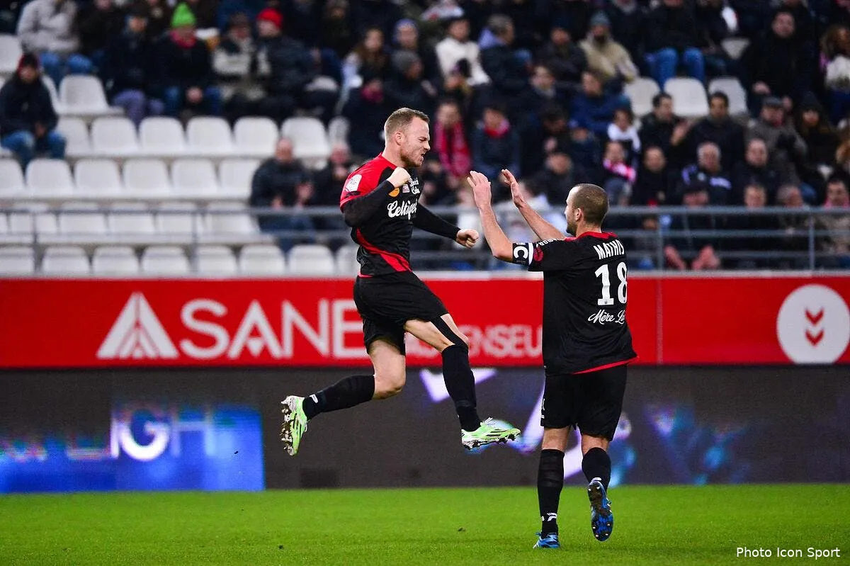 en avant le champagne pour guingamp iconsport win 071214 01 1598697