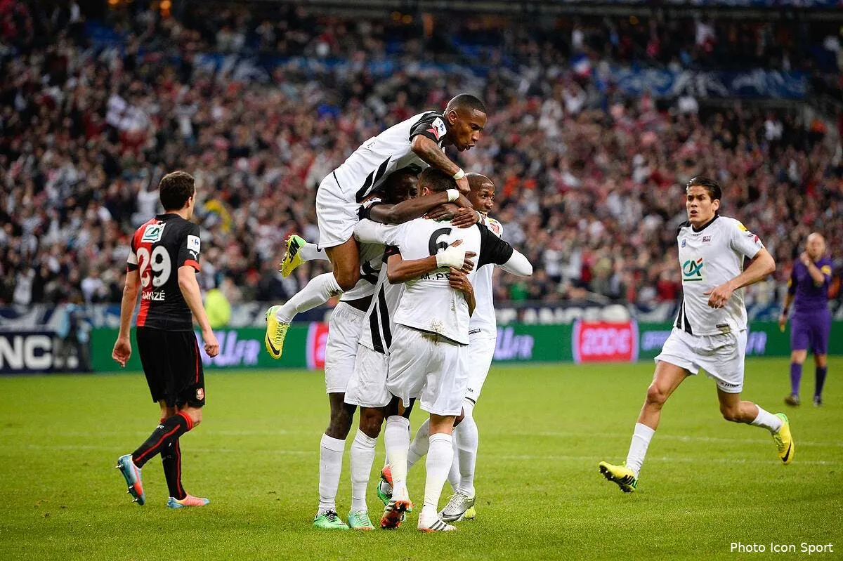 en breizh guingamp avait la flamme pas rennes iconsport spp 030514 11 0382233