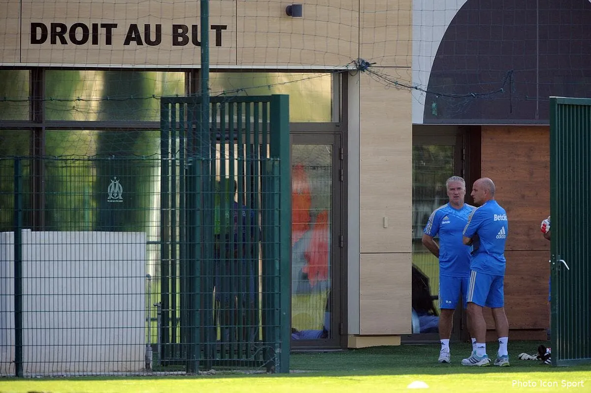 en froid avec ses supporters l om s entraine a huis clos iconsport jpt 040811 06 1034071