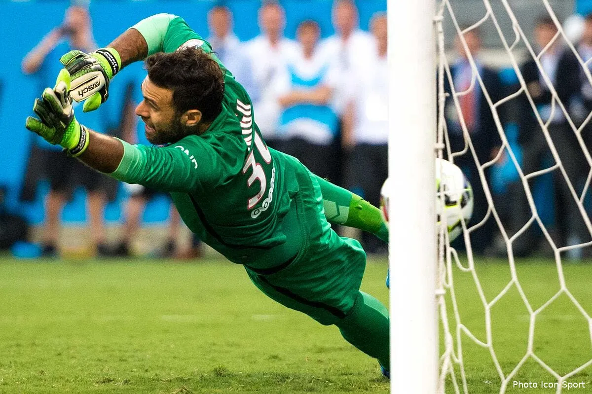 enfin un defenseur de sirigu au psg iconsport csm 250715 10 34117411