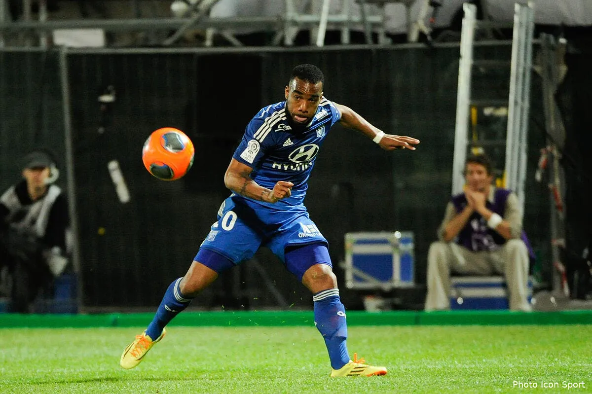 entre l ol et lacazette ca ne s arrange pas iconsport anr 040514 21 686667