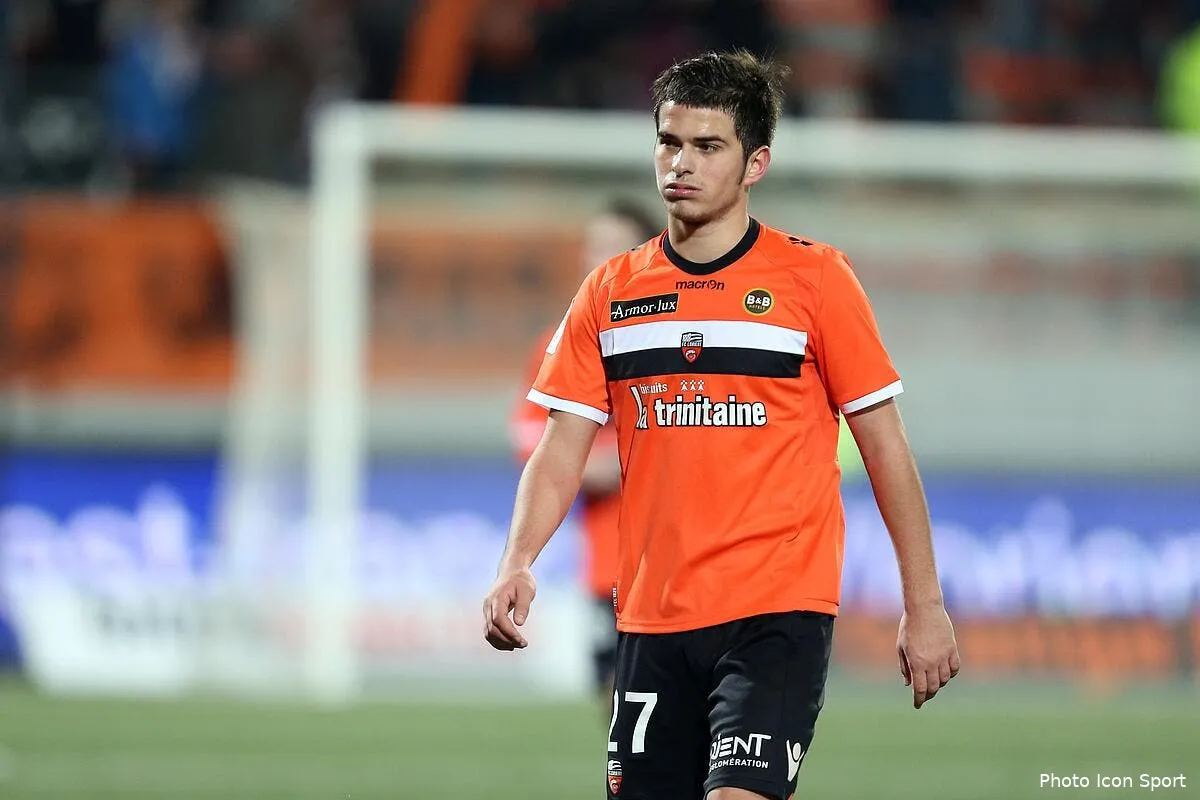 enzo reale rendu fou par le flic qui a arbitre ol lorient iconsport vmi 190113 64 0850899