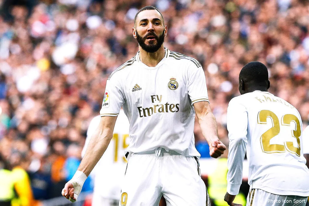 esp benzema a bien prolonge au real madrid jusqu en 2022 icon am19227 044279361
