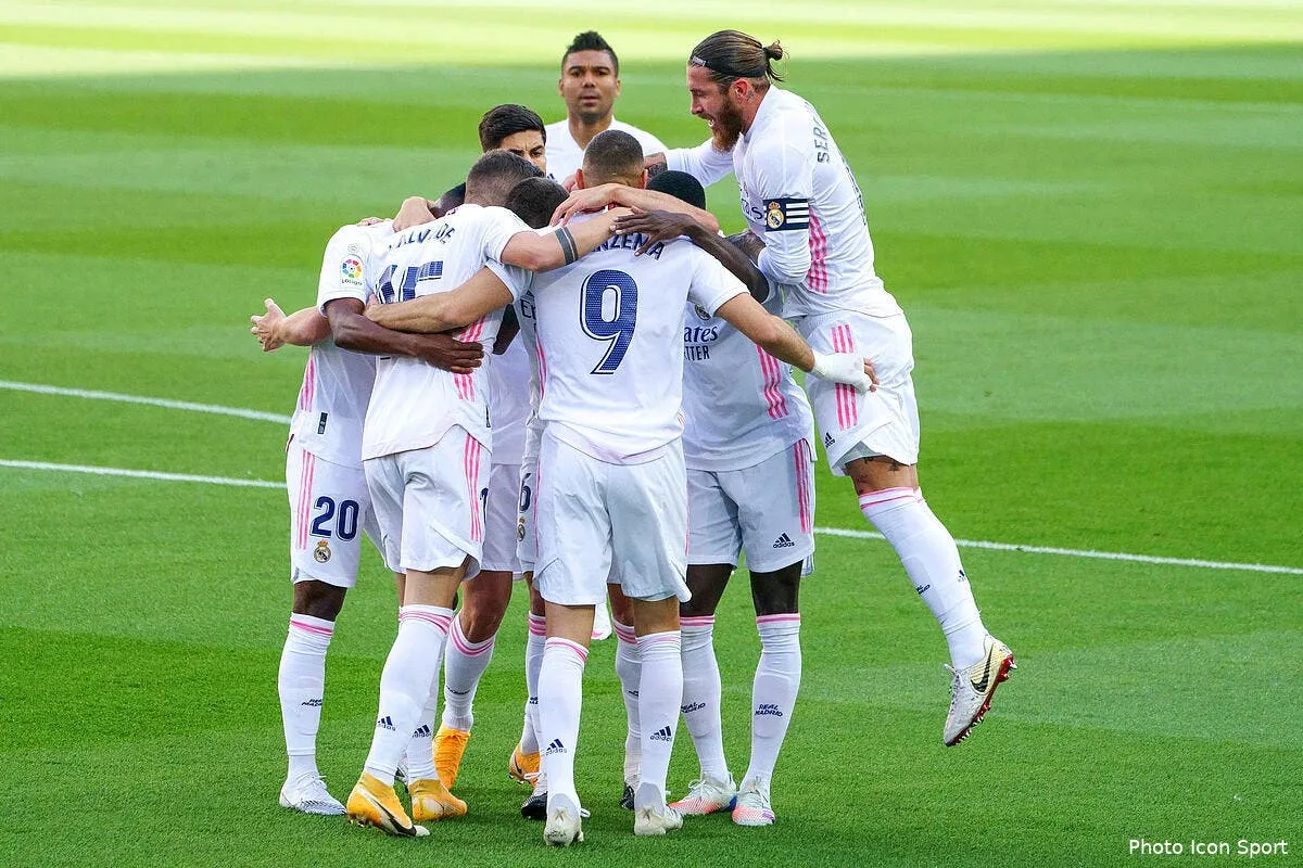 esp l arbitre du clasico pro real madrid c est le scandale icon ap 12243093297695