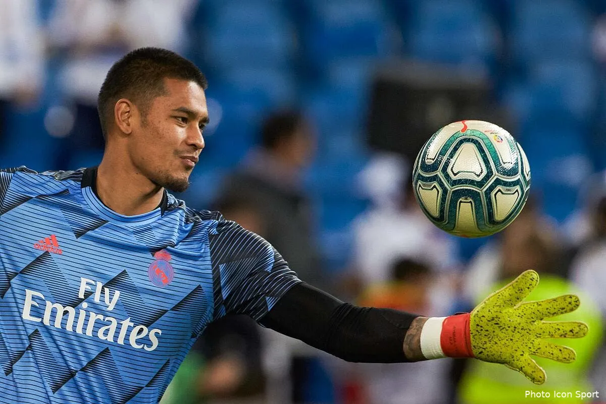 esp le real madrid renvoie areola au psg icon am19224 066291387