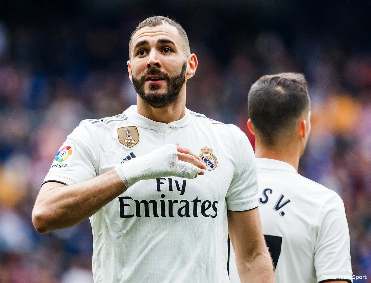 esp ne parlez surtout pas de mercato a karim benzema icon mar 210419 10 11251257