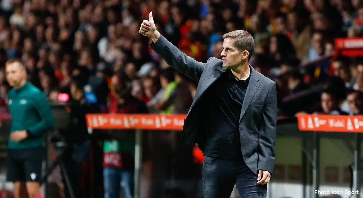 esp robert moreno vire pour remettre luis enrique icon 08 09 22 29 99837448270383