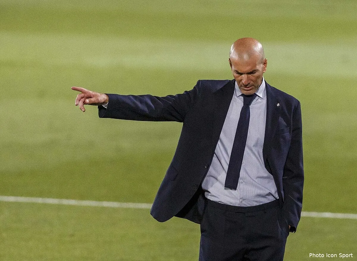 esp zidane est flou sur son avenir a madrid icon ecommercefotos ecommerce2 105826783 1289543