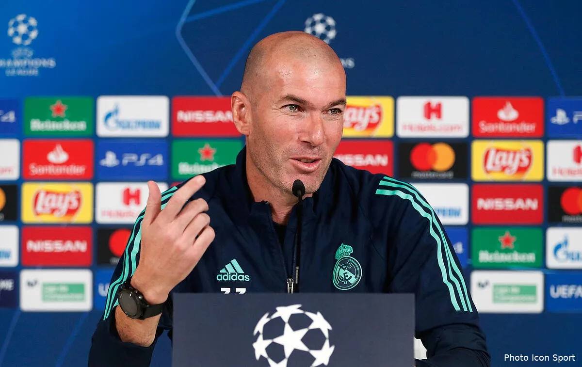 esp zinedine zidane en grand danger au real madrid icon ecommercefotos ecommerce2 101739261282477