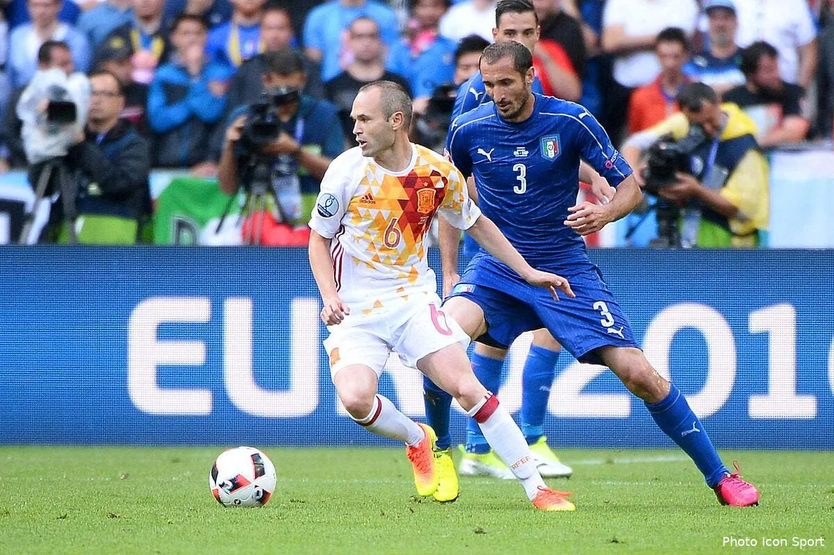 espagne fin de cycle iniesta et sergio ramos a la retraite iconsport nlg 270616 17 58147314