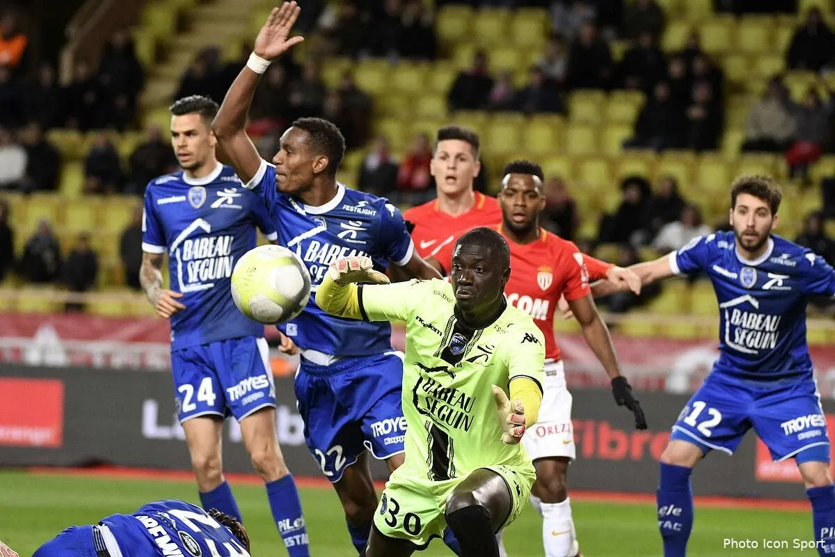 estac troyes repart de monaco avec un gros mal de crane iconsport icon anp 091217 05 19202721