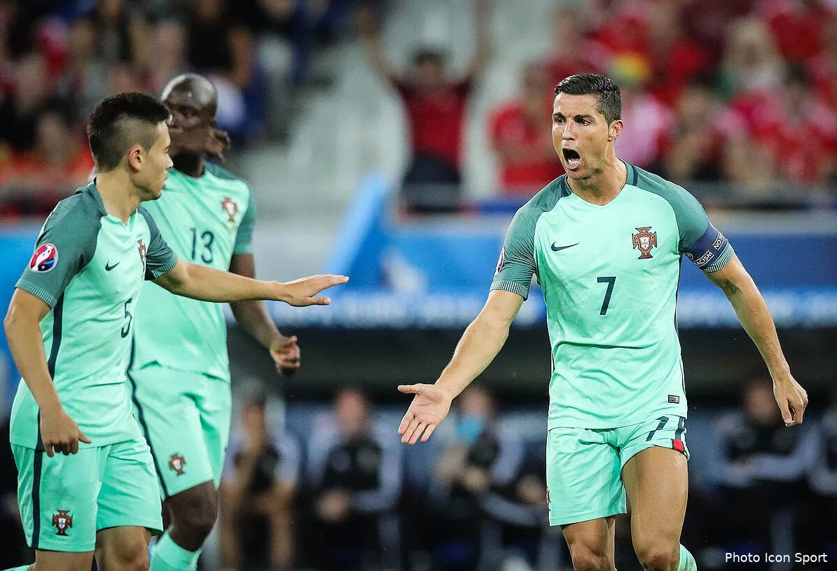 euro 2016 cristiano ronaldo previent la france avant la finale iconsport glo 060716 93 17148446