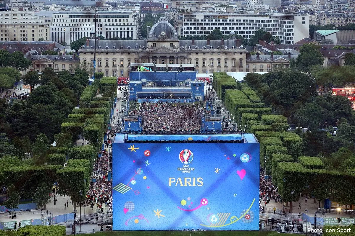 euro 2016 incidents au pied de la tour eiffel iconsport vis 110616 18 01148598