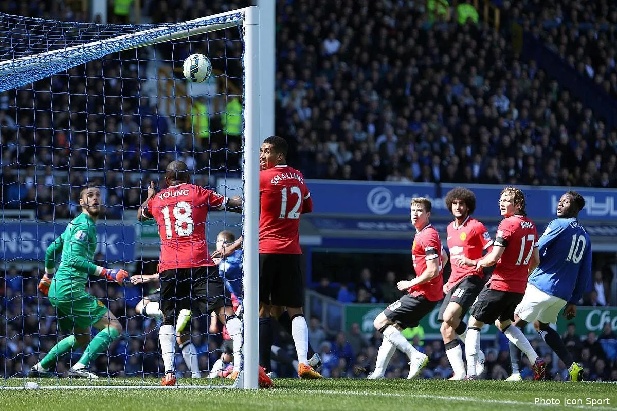 everton man utd 3 0 iconsport spi 260415 05 07109873