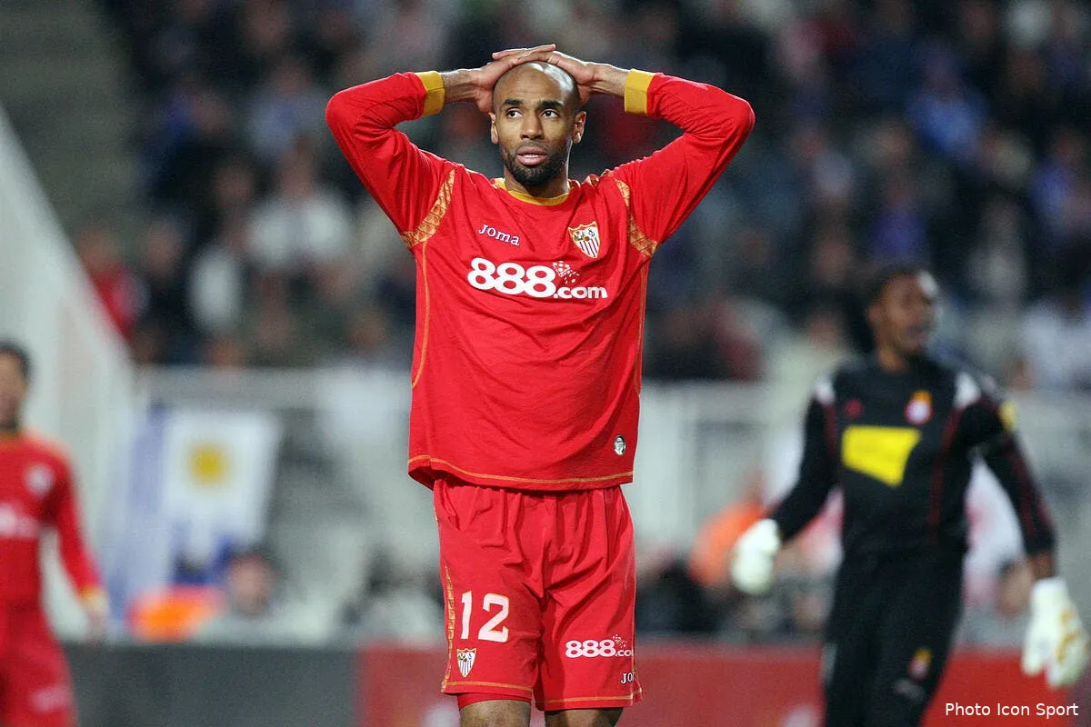 fabregas accuse d insultes racistes envers kanoute iconsport blo 150209 88 1626329