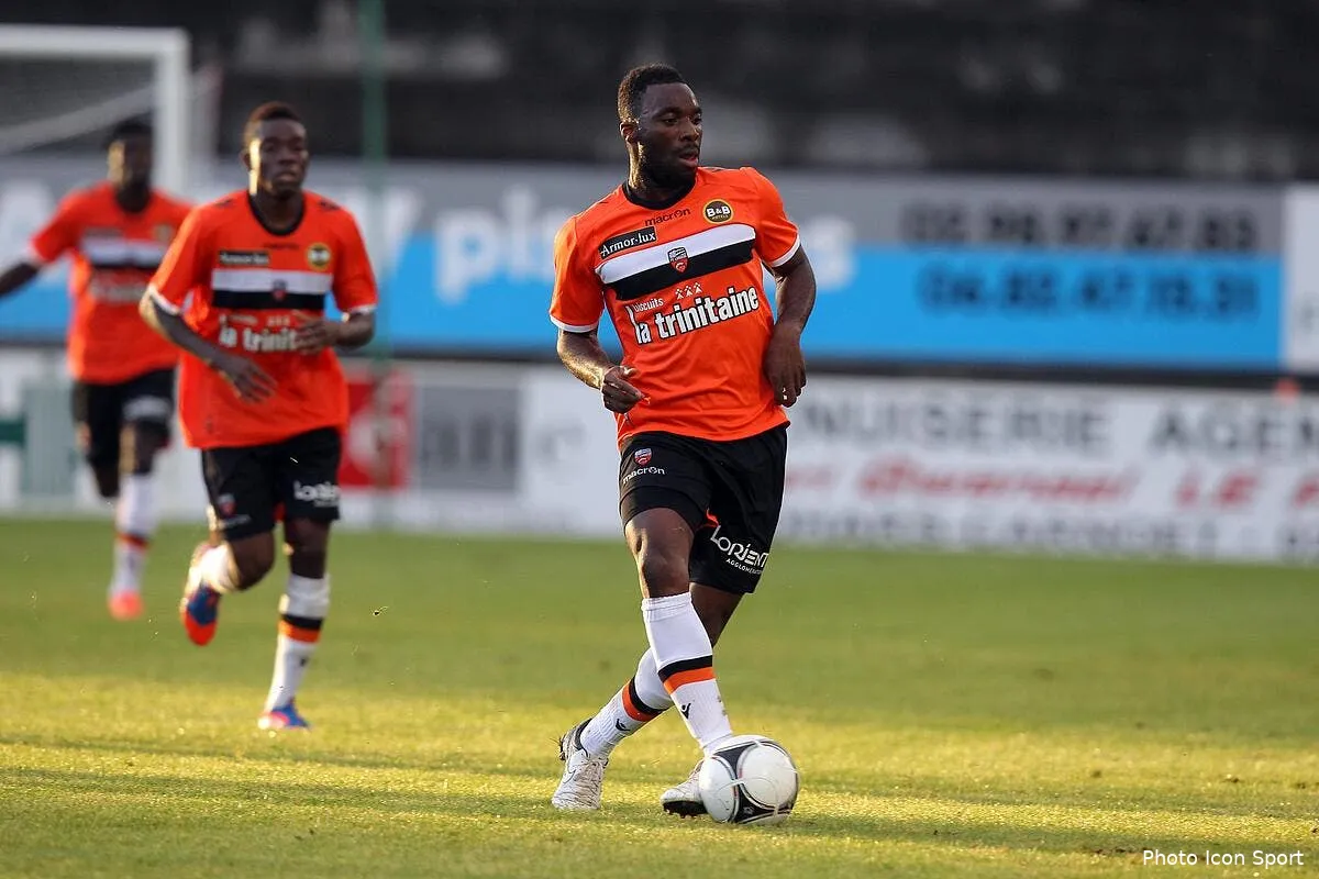 face a l ol lorient se fixe un drole d objectif iconsport vmi 010812 77 3740709