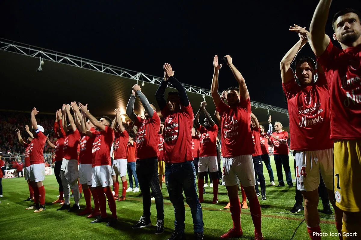 face a l om nimes s attaque deja aux footix iconsport icon dim 040518 79 163221225