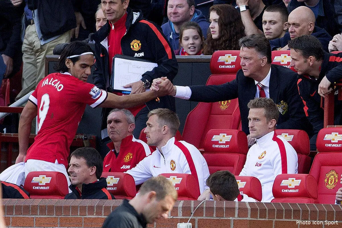 falcao commence vraiment a agacer man united falcao van gaal97419